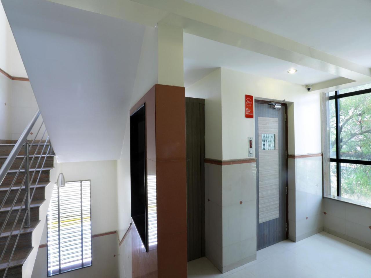 Oyo 4198 Hotel Shri Sai Murli Shirdi Exterior photo